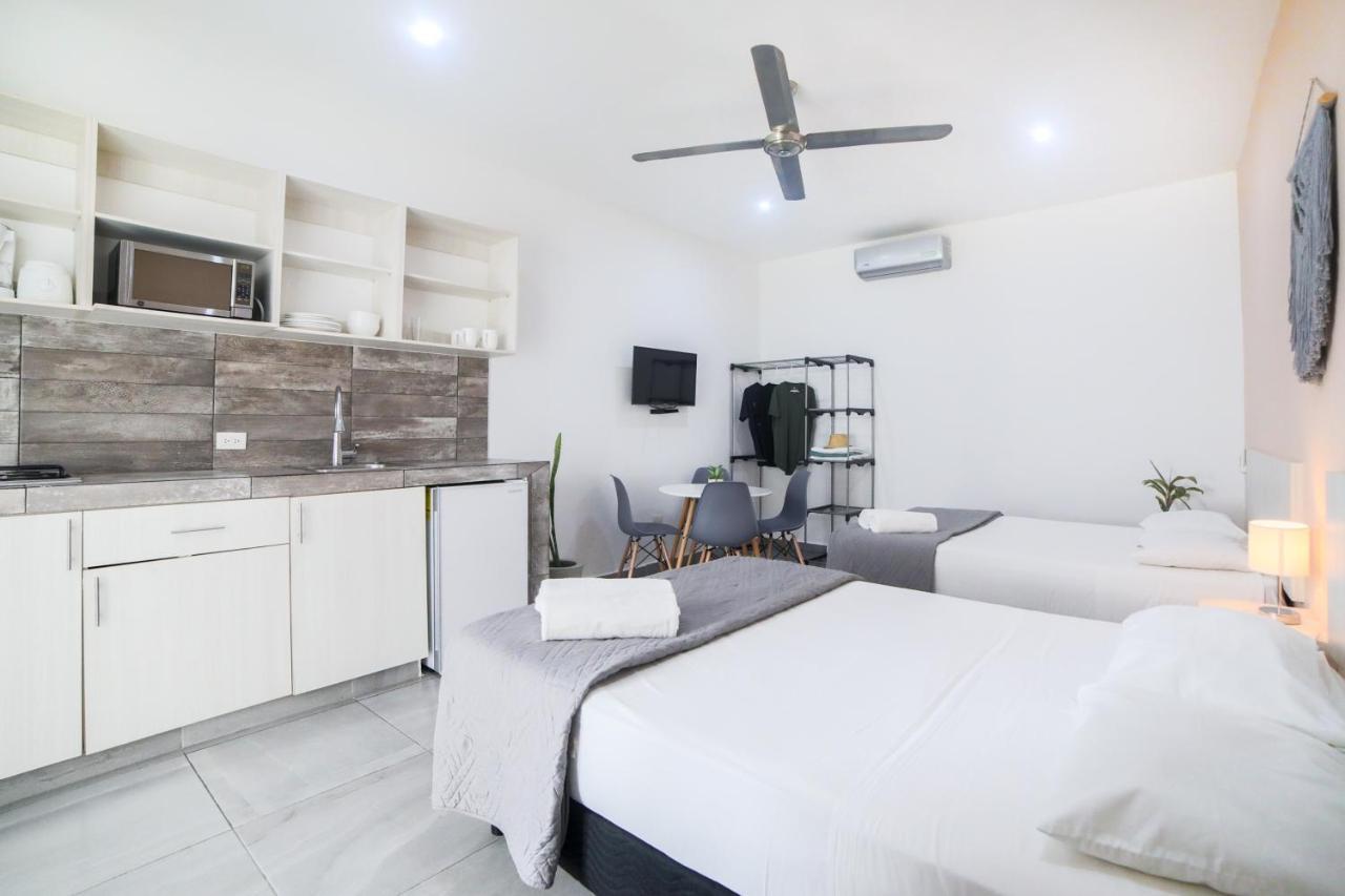 Almond Suites بلايا ديل كارمن المظهر الخارجي الصورة